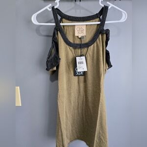 NWT Chaser Tan and Gray Women's Top, SIZE LARGE